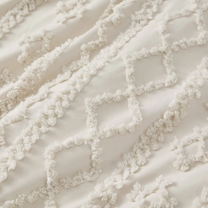 Senna Deluxe Embroidery Comforter Set