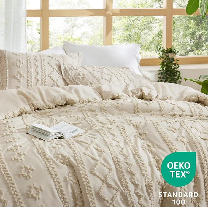 Senna Deluxe Embroidery Comforter Set